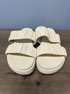 Sorel womens Roaming Cream Double Ruched-Strap Slide Sandals size 9.5